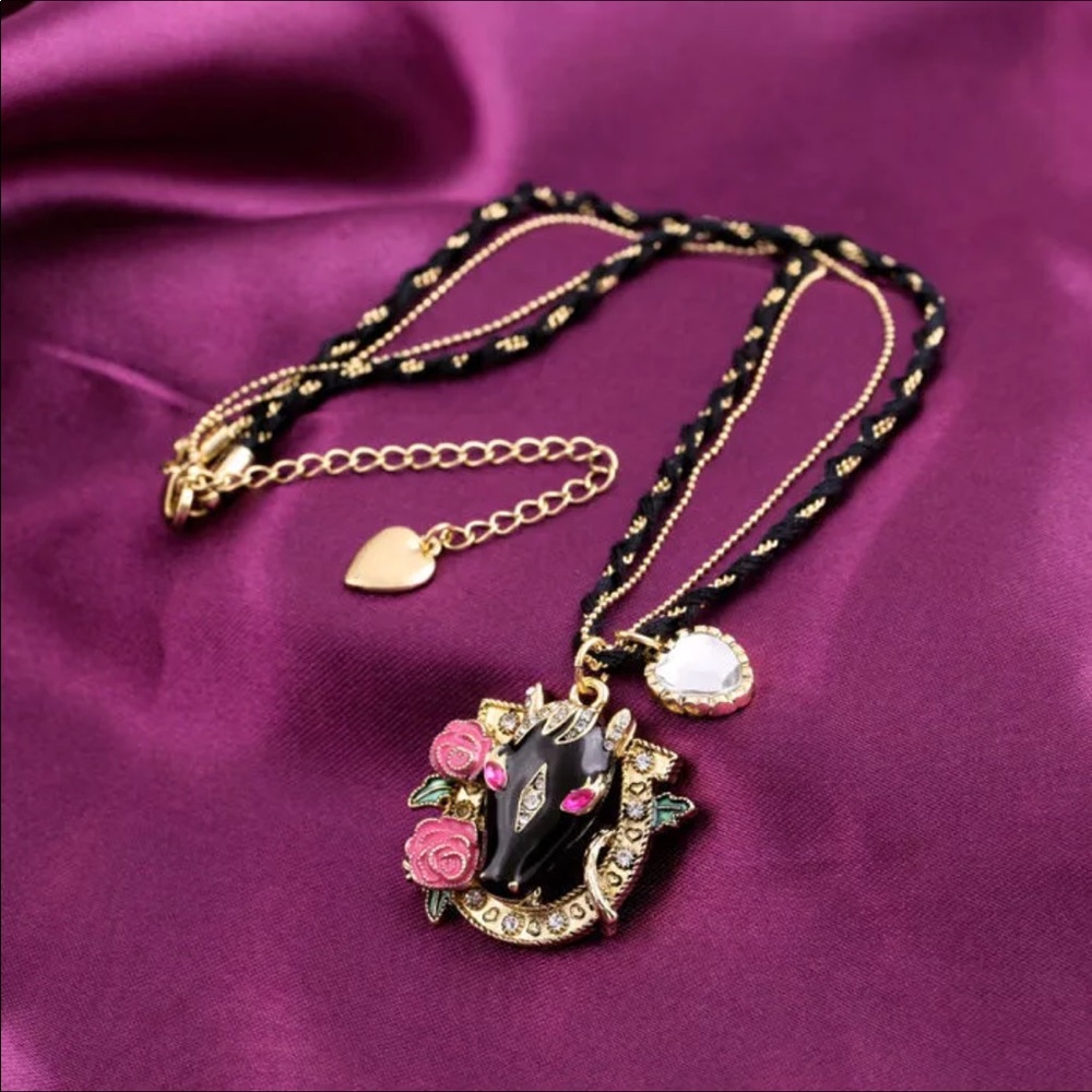 Swarovski Horse Necklace New With Tags NWT - Picture 5 of 6